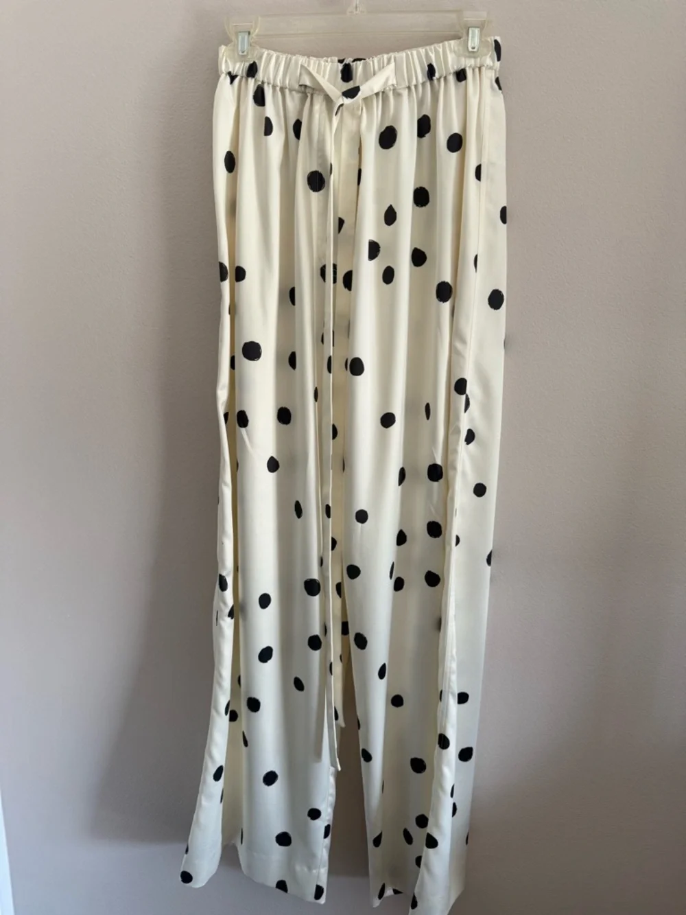 MIMI Women's Black and White/Ivory Polka Dot Button-Up Shirt And Pants Set - Picture 2 of 9